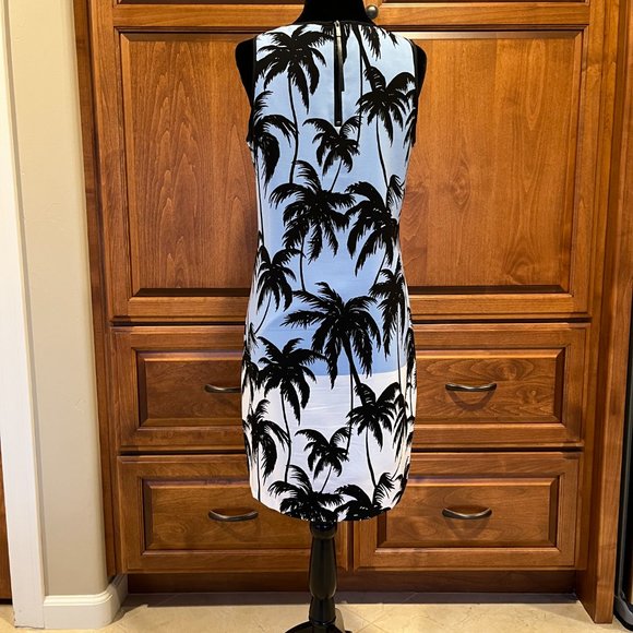 Vince Camuto Sleveless Tropical Hawaiin Print Dress 4P - Picture 3 of 5